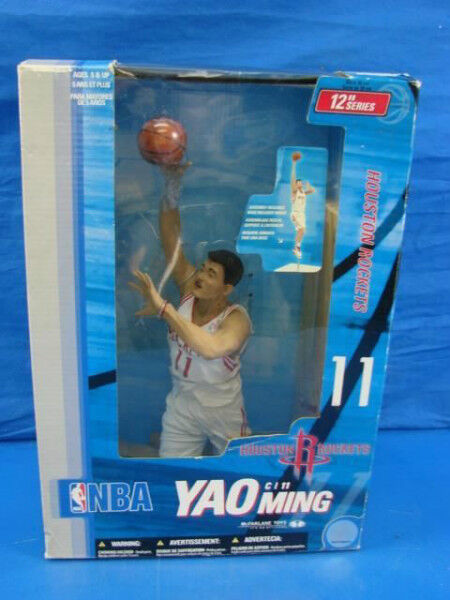YAO MING MCFARLANE 12" FIGURE, 2005 in Arts & Collectibles in Hamilton - Image 2