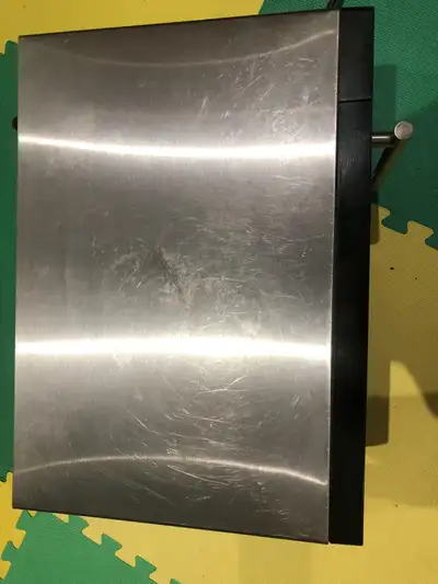 Microwave Oven for sale,700W, working 。great..D32cmxW45cmxH26cm, View more