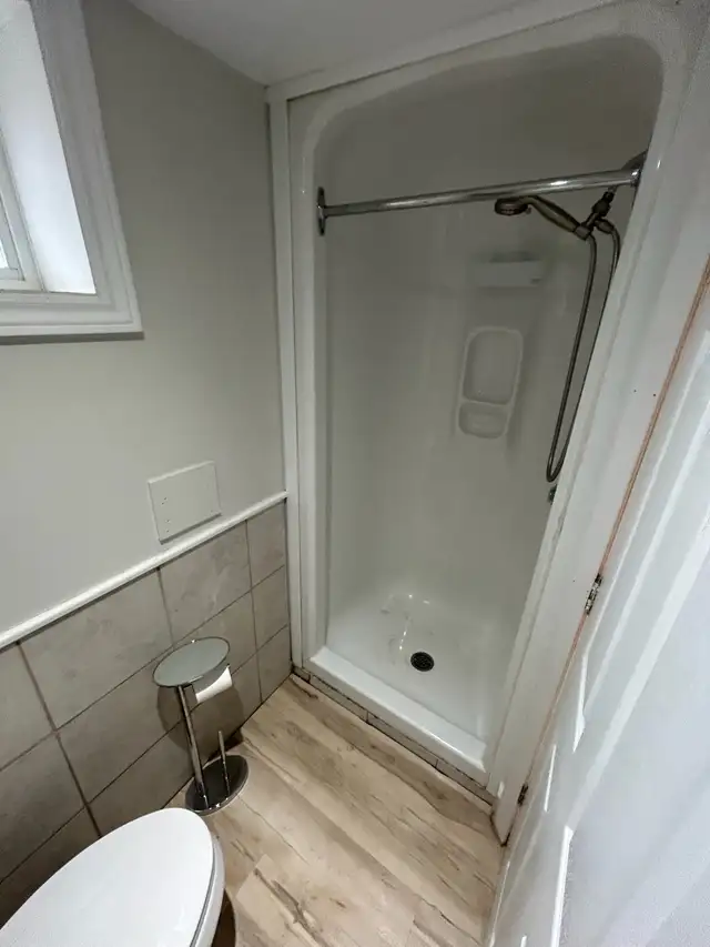 2 bedroom - Near campus in Long Term Rentals in Fredericton - Image 9