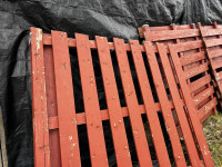 Used wood fence in good condition 