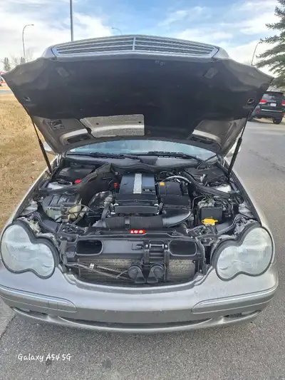 PLEASE READ DESCRIPTION! Am selling my Mercedes Benz C230 2004. Car has been my daily commute for a...