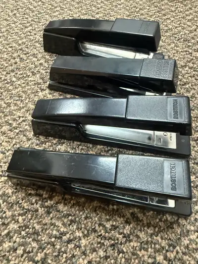 Bostitch Stanley desktop stapler excellent condition•priced sep, View more