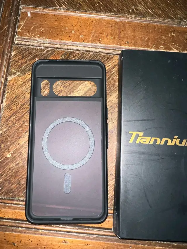 Google Pixel 8 Pro case in General Electronics in City of Toronto - Image 3