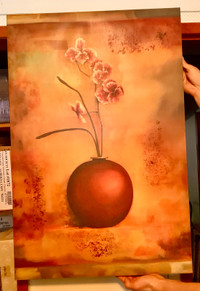 Frameless canvas of orange/burgundy round vase