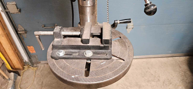 Floor Model Drill Press in Power Tools in Saint John - Image 4