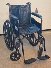 Chaise roulante /Wheel chair