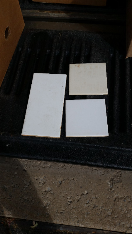 LOOKING FOR 4 1/4 X 4 1/4 CERAMIC TILE IN BISCUIT OR CREAM in Floors & Walls in St. Catharines