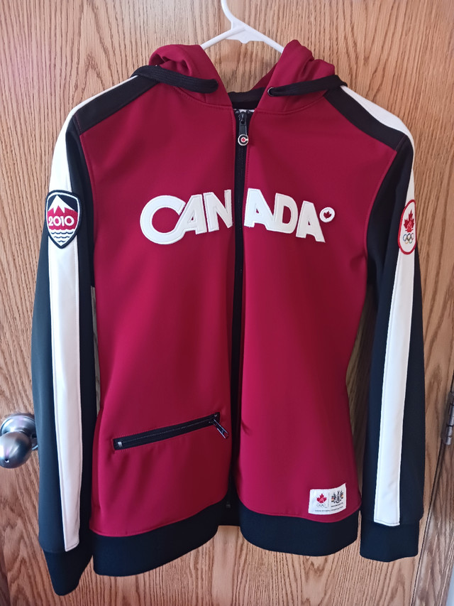 Team Canada 2010 Olympic Womens Jacket in Women's - Tops & Outerwear in Winnipeg