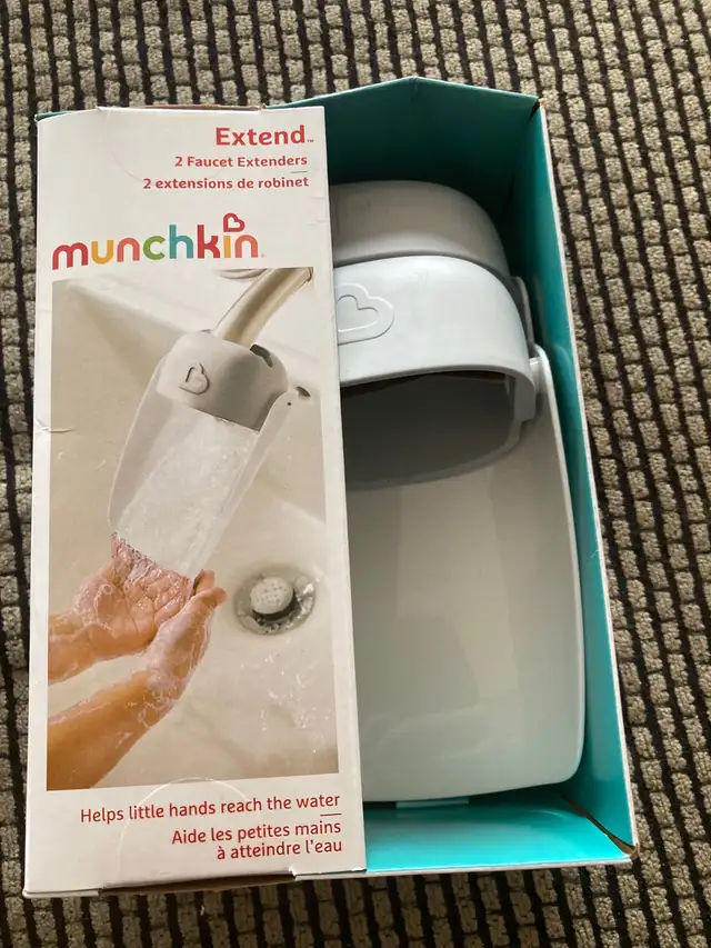 Munchkin Faucet Extender 2 Piece Set in Bathing & Changing in London - Image 9