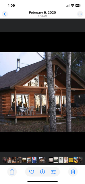 26 x 34' Cedar Log Cottage, including 8' covered deck. Built in 2007 on 8 x 8" pressure treated foun...