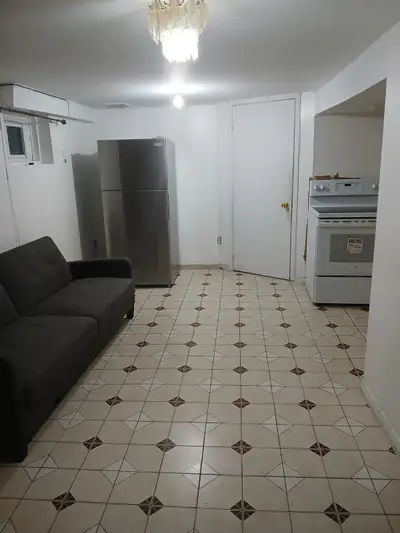 1 BEDROOM BASEMENT APARTMENT FOR RENT