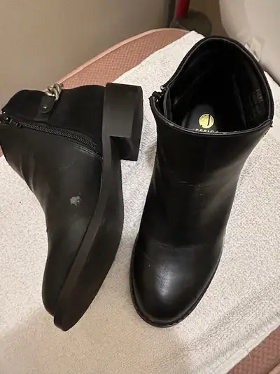 Jessica black ankle boots $55  size 7, View more