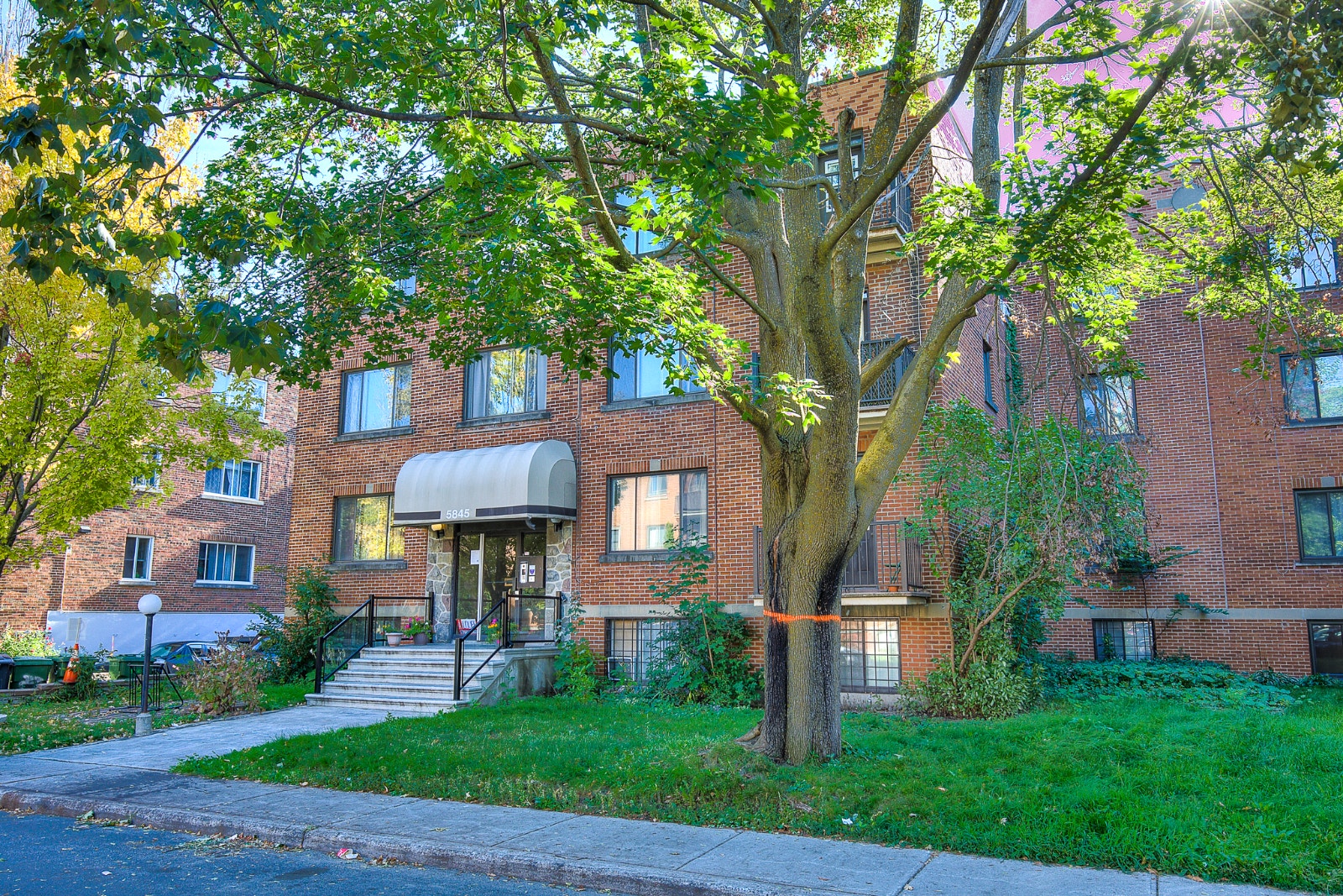 Open house Sunday Sept 27 from 2-4 — photo 1