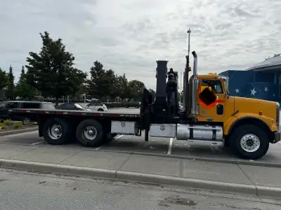 Detroit 60 series 18 spd transmission 20 ft bed Hiab 322 w 50 ft reach 10000kg max lift whinch line...