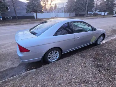 01 honda civic. 5speed manual, 1.7L sask plated vtec. 182kms. 3 sets rims and tires, new led tails l...