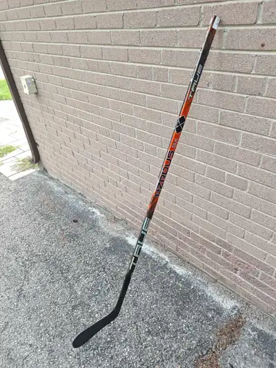 True HZRDUS 9X Hockey Stick RH Flex 75 (used 3 times), View more