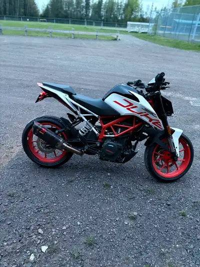 I'm selling my 2017 KTM Duke 390, a nimble and stylish motorcycle perfect for city riding and weeken...