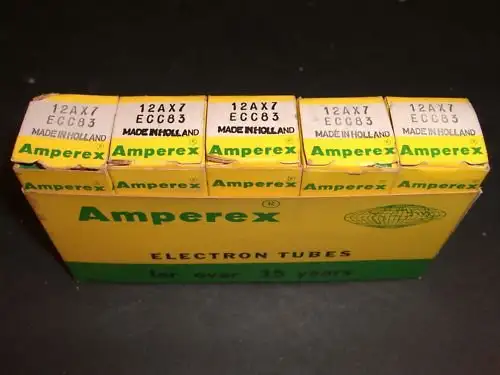 57 year vintage tube collection up for sale in Other in City of Toronto - Image 10