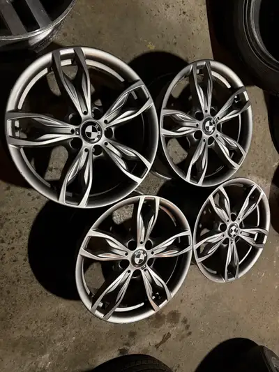 Came off BMW 230i Bolt 5x120 Size 18x7.5 Rims has some curb rash No bend,no cracks Fits most bmw