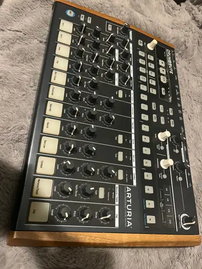 Arturia Drumbrute, View more