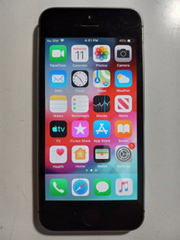 Apple iPhone 5s - 16GB - Space Gray (GSM unlocked