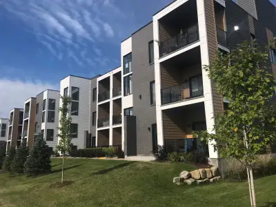 Condos 5 ½ de construction 2021 à louer dans un secteur recherché de Mirabel, en bordure de Blainvil...