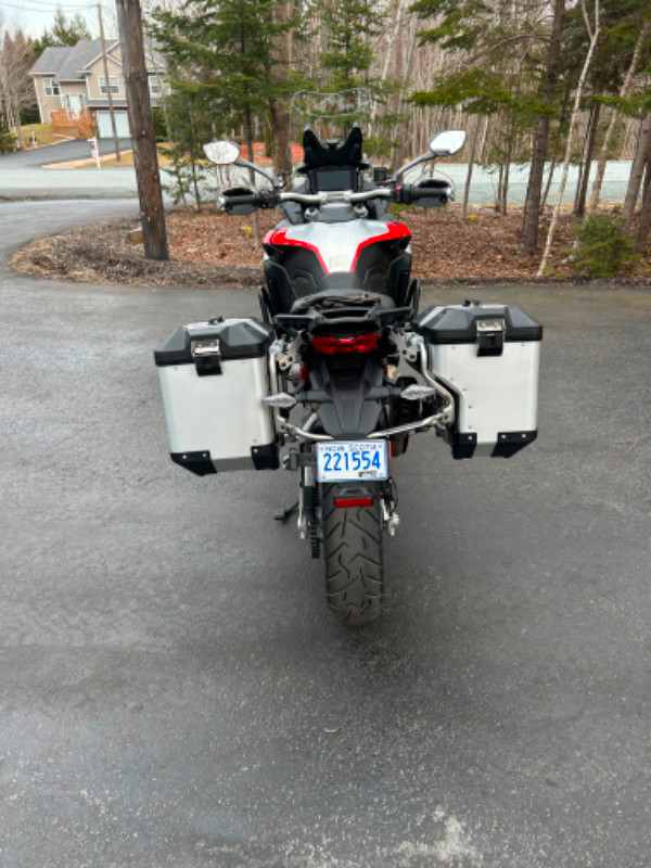 2023 Ducati V4 Multistrada Rally Adventure dans Routières sportives  à Ville d’Halifax - Image 2