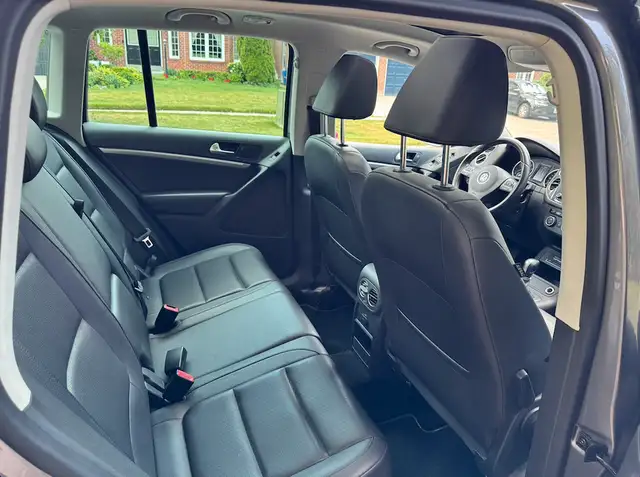 2016 Volkswagen Tiguan 4MOTION 4dr Auto Comfortline in Cars & Trucks in Markham / York Region - Image 4