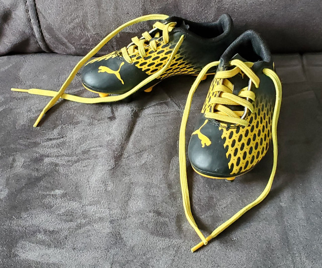 PUMA Kids' Spirit III Soccer Shoes/Cleats in Soccer in Oshawa / Durham Region