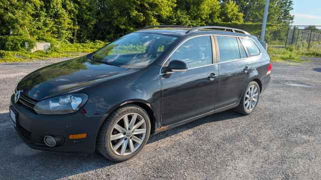 2013 Volkswagen Golf wagon for sale in Cars & Trucks in Ottawa