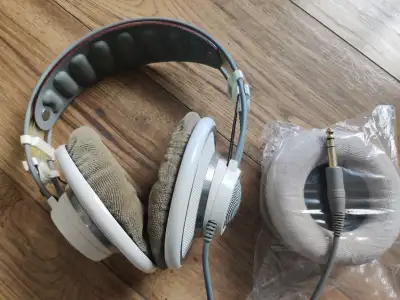 Akg k701, View more