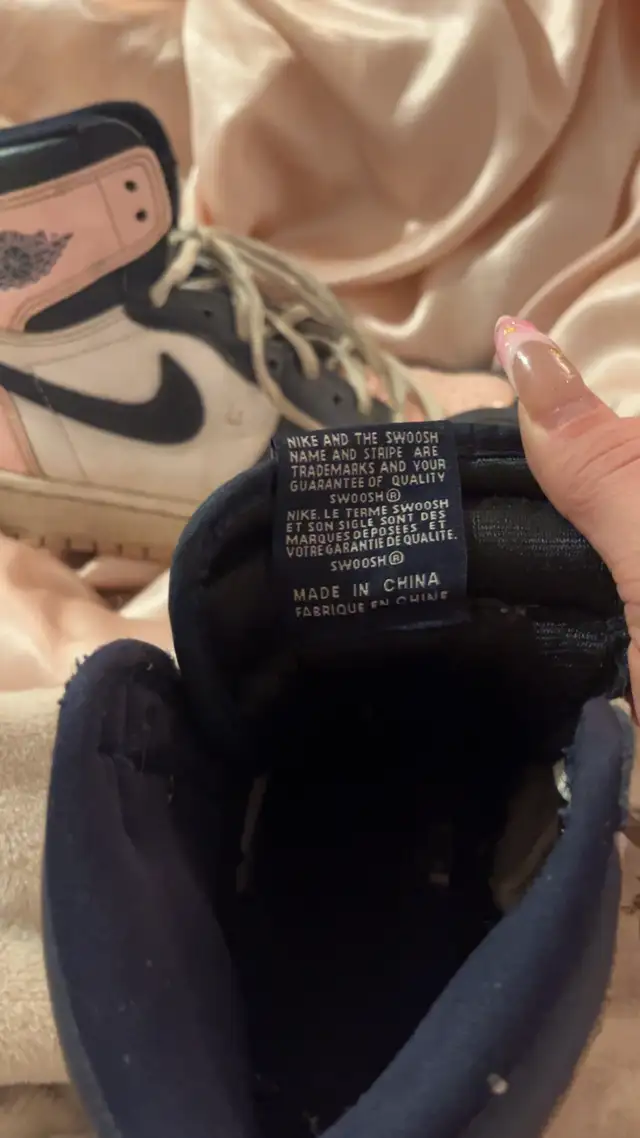 Jordans femme 6,5 in Women's - Shoes in Québec City - Image 3