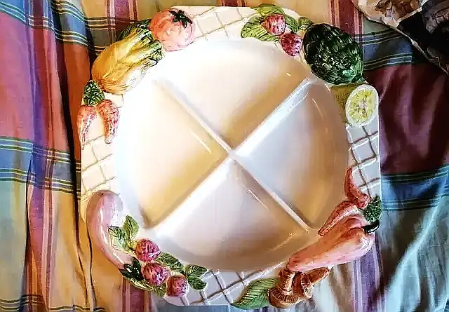VINTAGE HAND PAINTED FRUIT RELIEF PATTERN CERAMIC PLATTER, 4