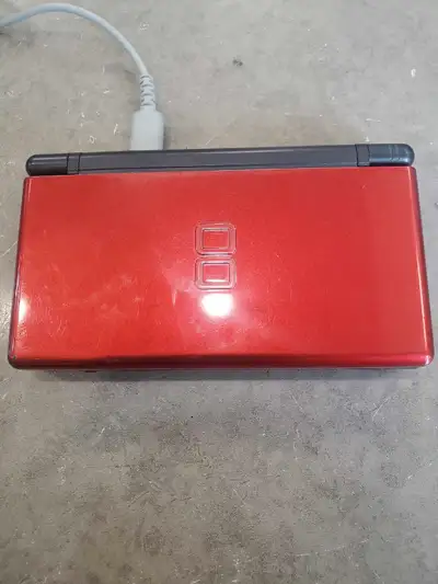 Nintendo ds lite w/ charge cable , View more