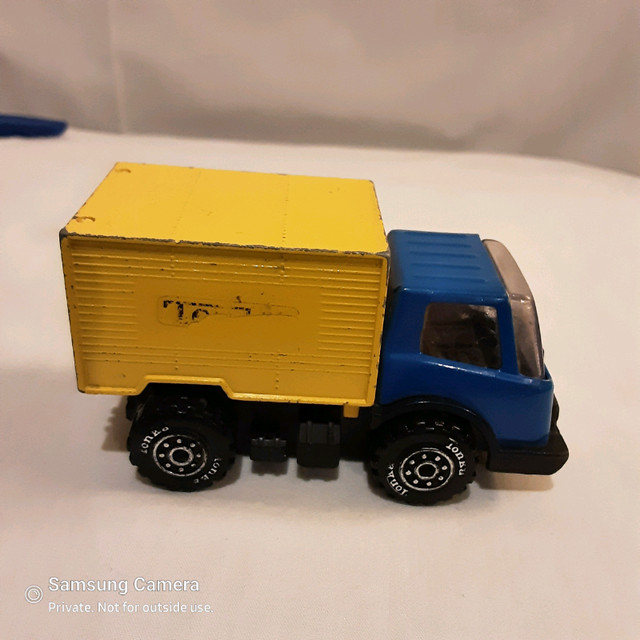 Tonka Blue & Yellow Box Truck, Cube Van Made in Japan Vintage in Arts & Collectibles in Calgary - Image 2