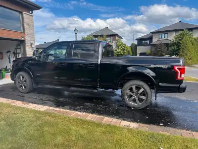 F-150 Écoboost 2017 , V6 turbo 3,5L, transmission 10 vitesses, pneus et jantes 20 pouces, revetement...