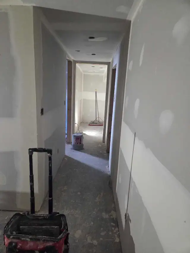 drywall taper543426480974735362