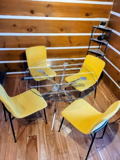Mid-Century Modern 5-Piece Breakfast Set (Round)​, View more