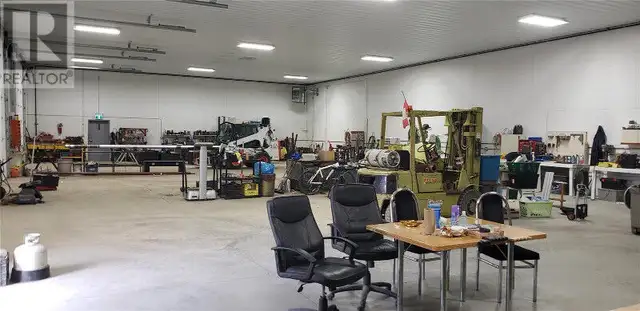 40 acres of Land and 5000 sq. ft, shop for sale  in Estevan, SK in Land for Sale in Regina - Image 5
