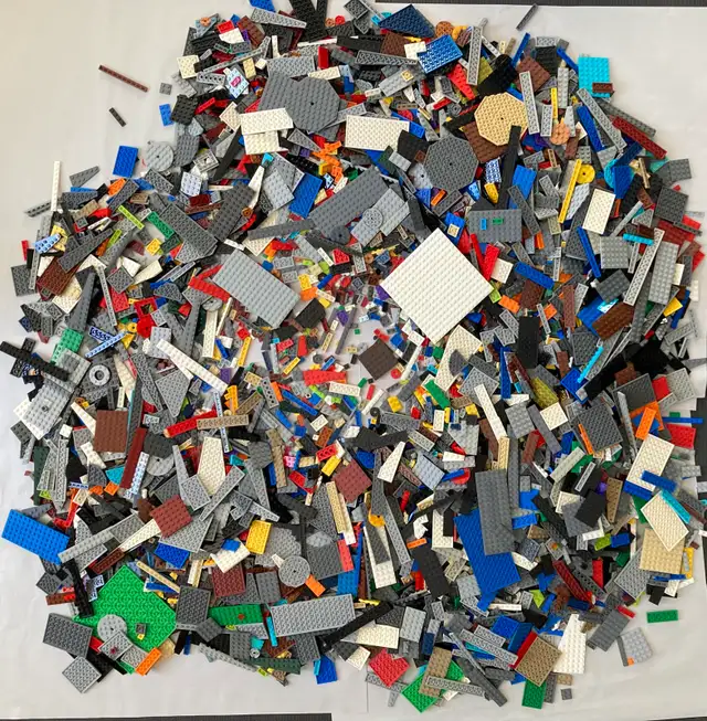 LEGO Massive Lot of Bulk Lego in Toys & Games in Fredericton - Image 3