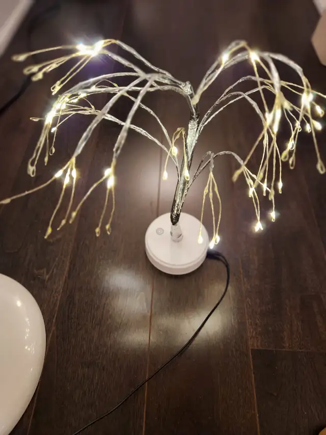 Tabletop LED Tree Light for Home Party, Christmas Décor in Home Décor & Accents in City of Toronto - Image 3