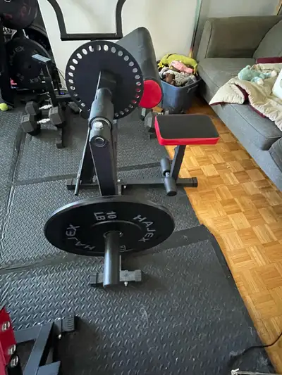 GYHPD Bicep/Tricp preacher machine, View more
