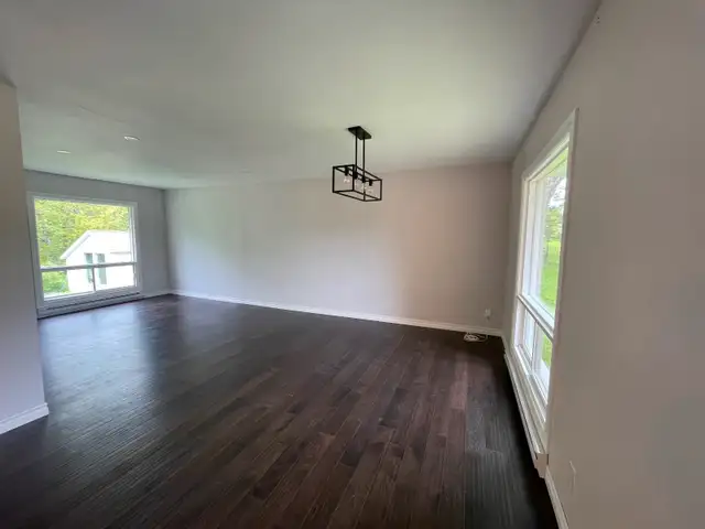 Flooring and Trim installer $1.50 SQ FT/ LN FT63347531991937121