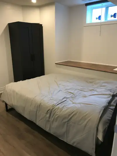 LOCATION! LOCATION! PRIME LOCATION BEHIND KENSINGTON MARKET/China town area (Bathurst & Dundas Main...