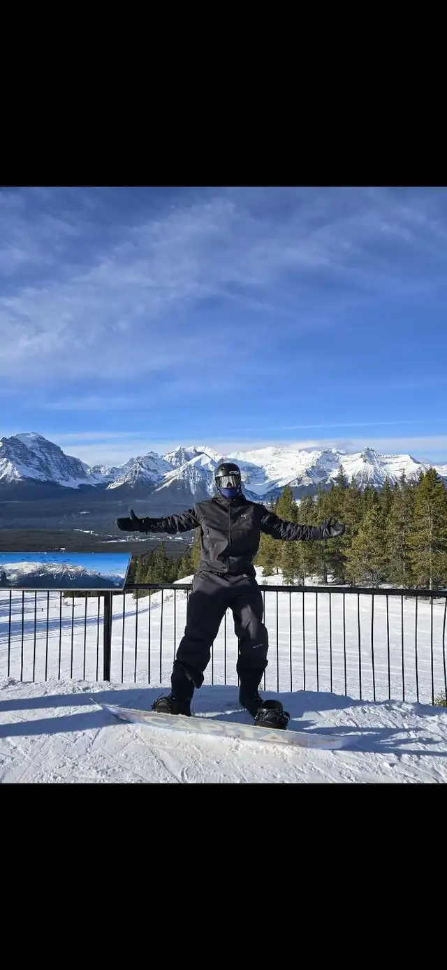 Ski/ Snowboard instructor 64840204151809121