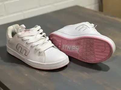 Enties Skate Shoe , View more