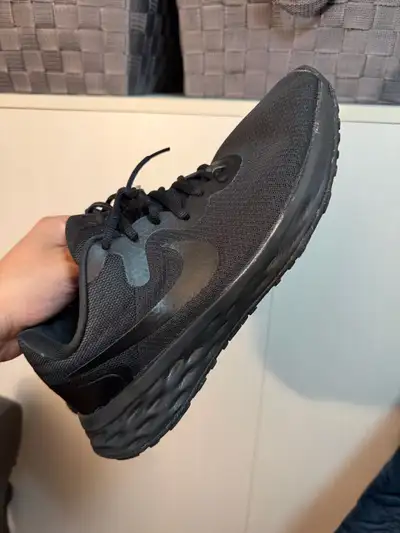 NIKE RUNNING SHOES - MENS SIZE 11.5, View more