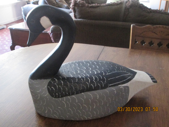 vintage wood carved canada goose decoy in Arts & Collectibles in Ottawa - Image 3