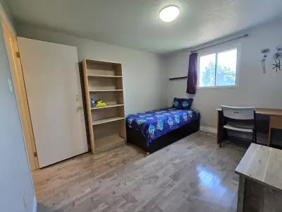Private room for rent Available from February 2026 Minutes from Conestoga mall and amenities No park...