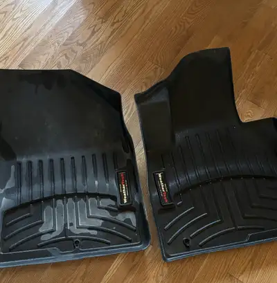 2 WeatherTech winter mats from a Santa Fe 2020, Good condition With some slight discolouration. Set...